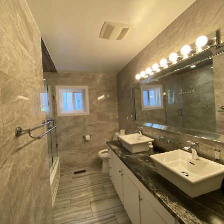Yonge And Finch Subway !Q Spacious & Quiet Private Bdr With Shared Bathroom Toronto Eksteriør billede